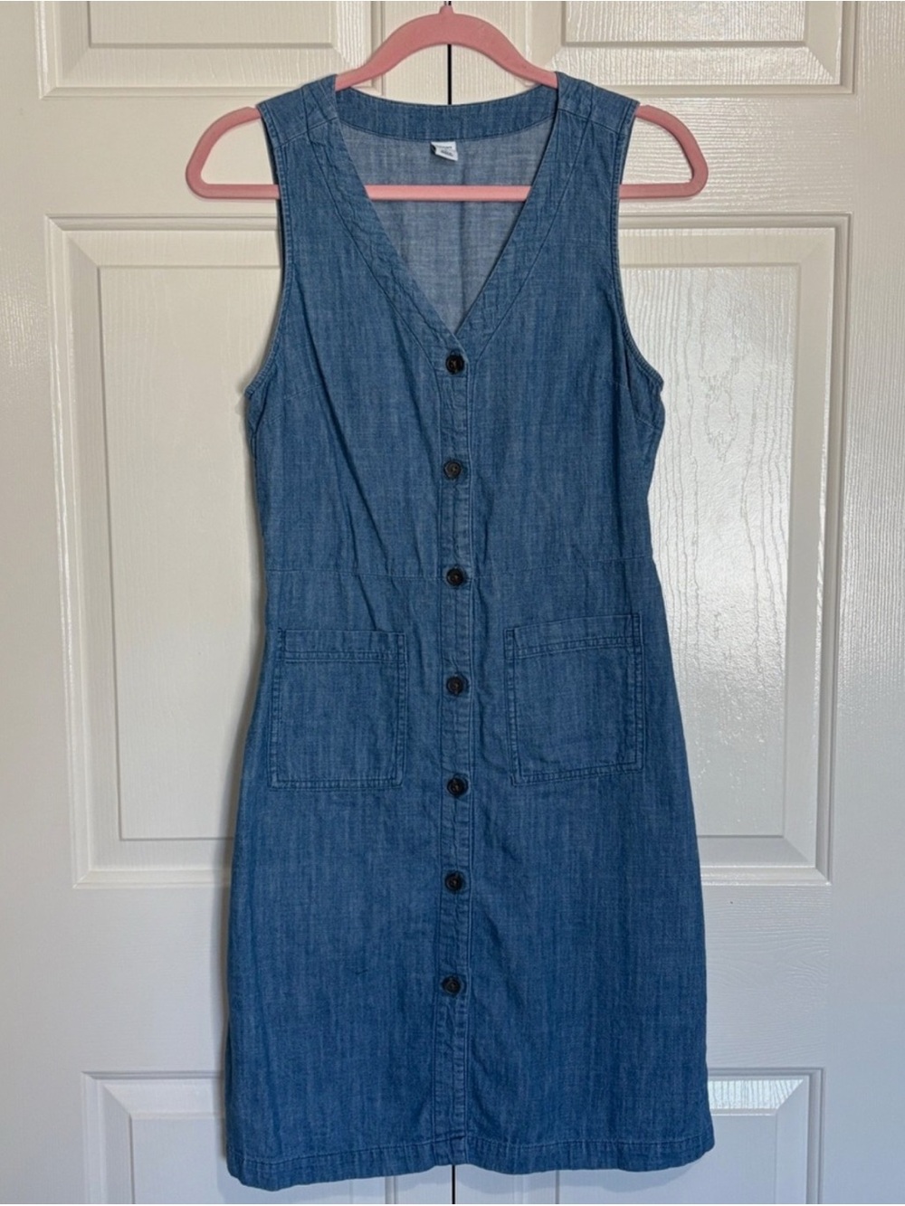 Old Navy Sleeveless Blue Denim Button-Up Summer Dress with Pockets
